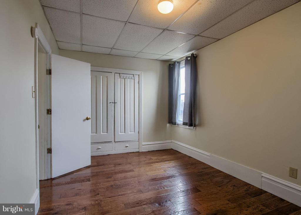 342 S 3RD STREET