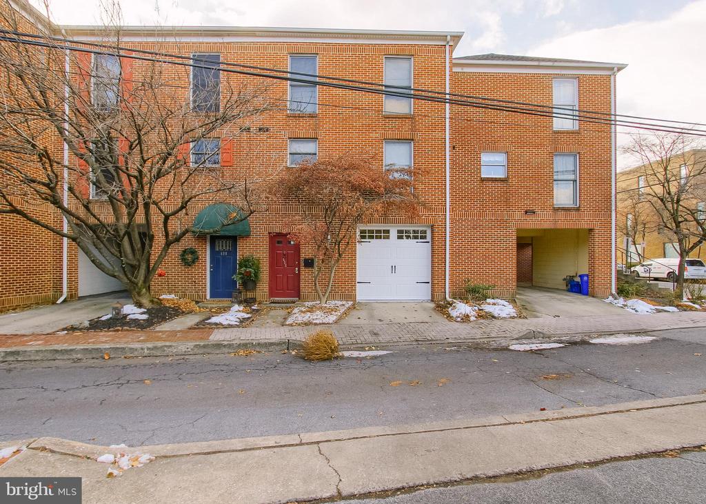 606 SHOWERS STREET