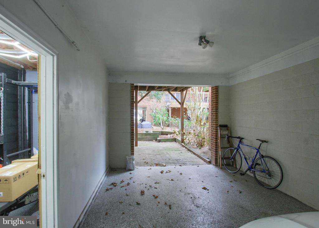 606 SHOWERS STREET