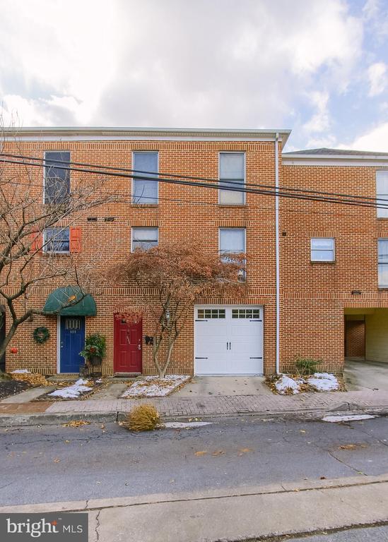 606 SHOWERS STREET
