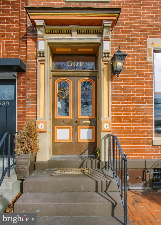 591 S FRONT STREET