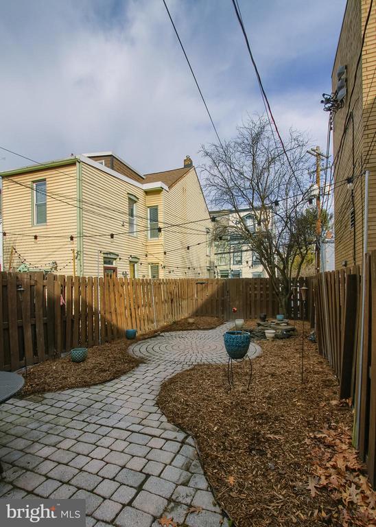 591 S FRONT STREET