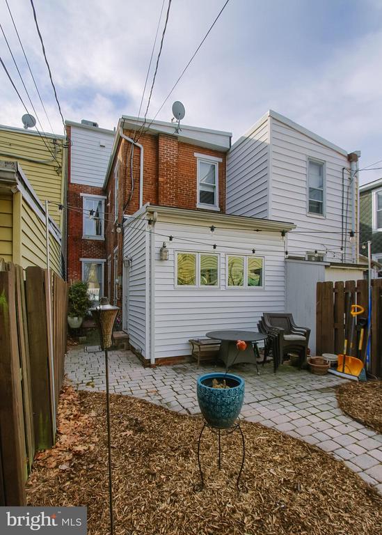 591 S FRONT STREET