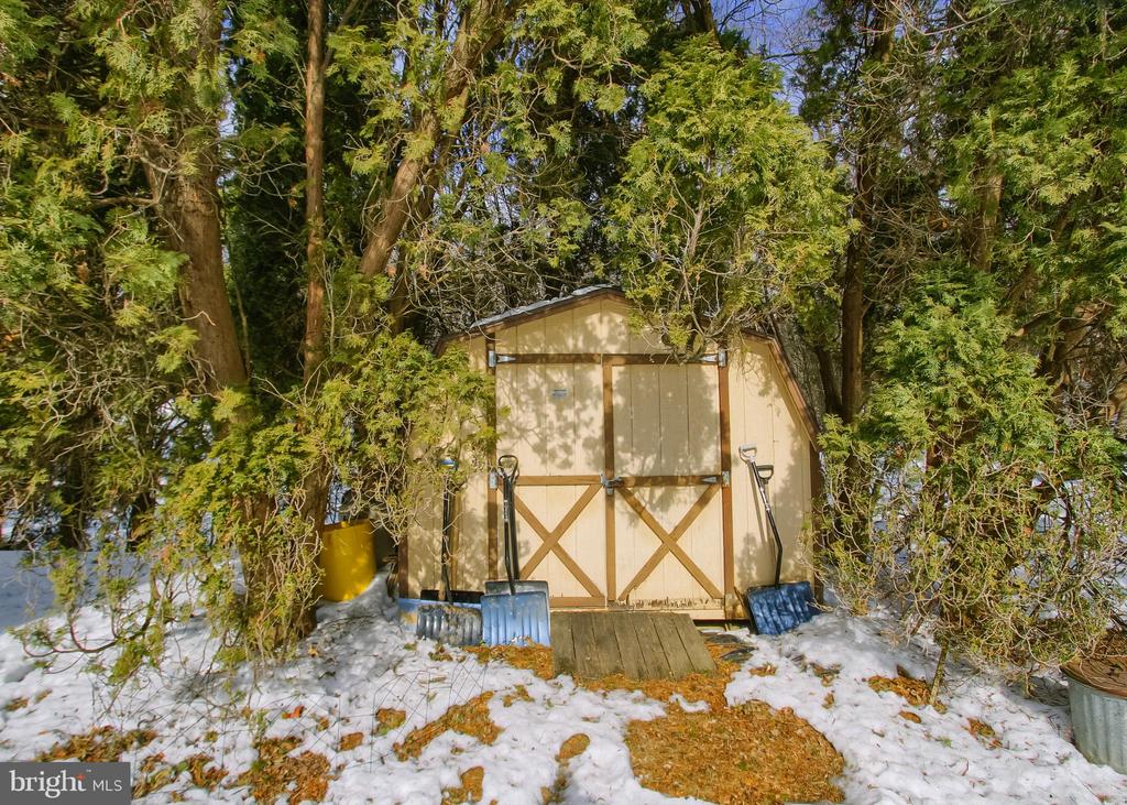 1075 PRINCESS DRIVE