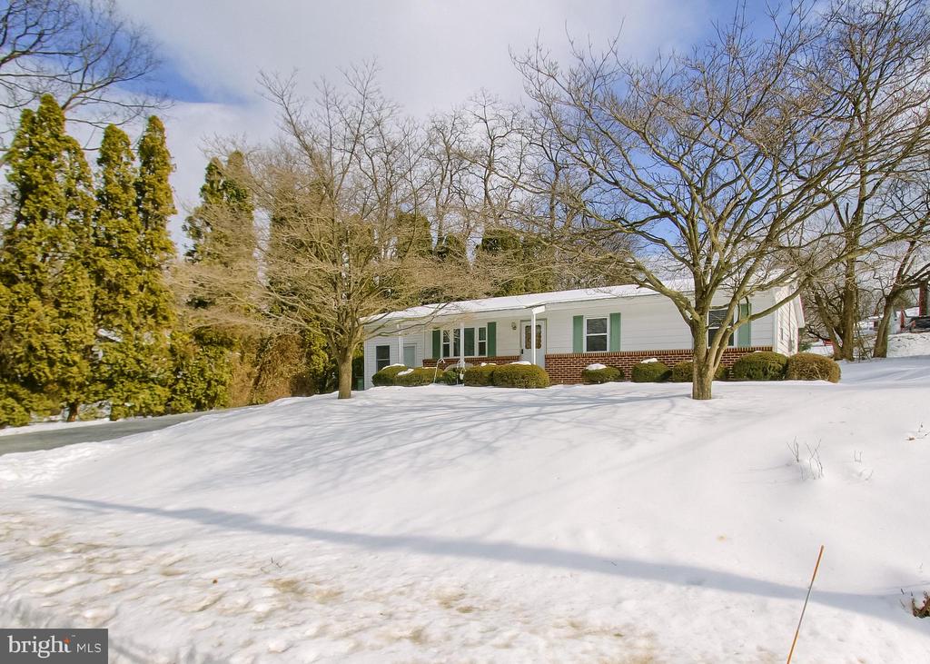 1075 PRINCESS DRIVE