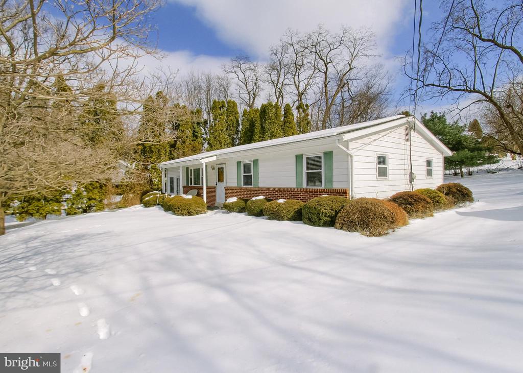 1075 PRINCESS DRIVE