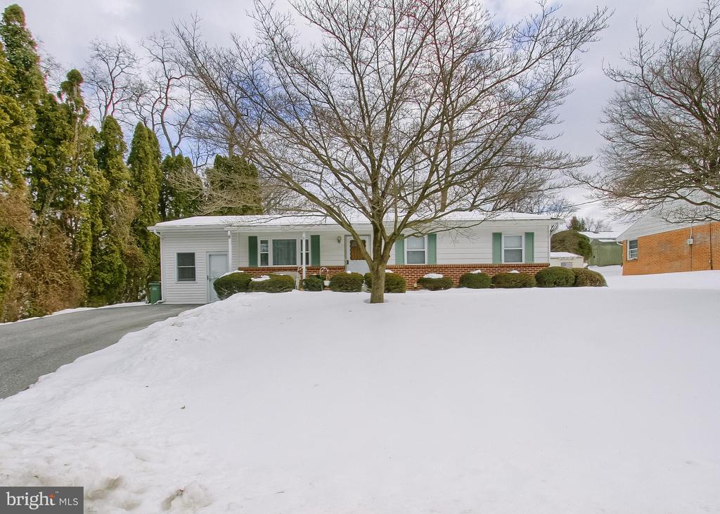 1075 PRINCESS DRIVE