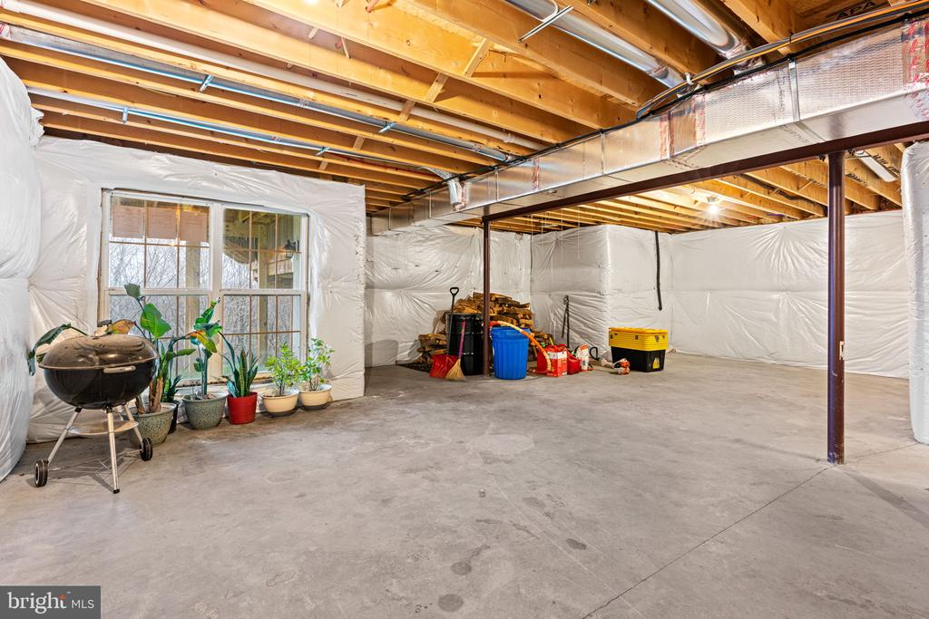 7020 BEECH TREE DRIVE