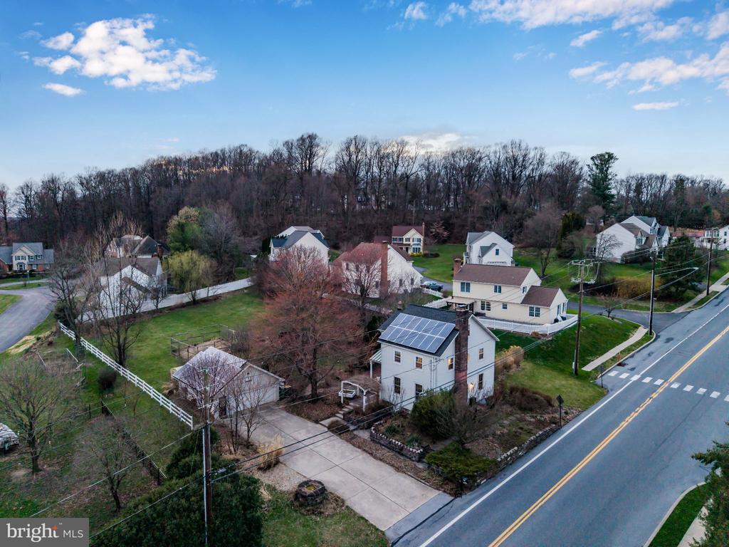 872 WALTONVILLE ROAD