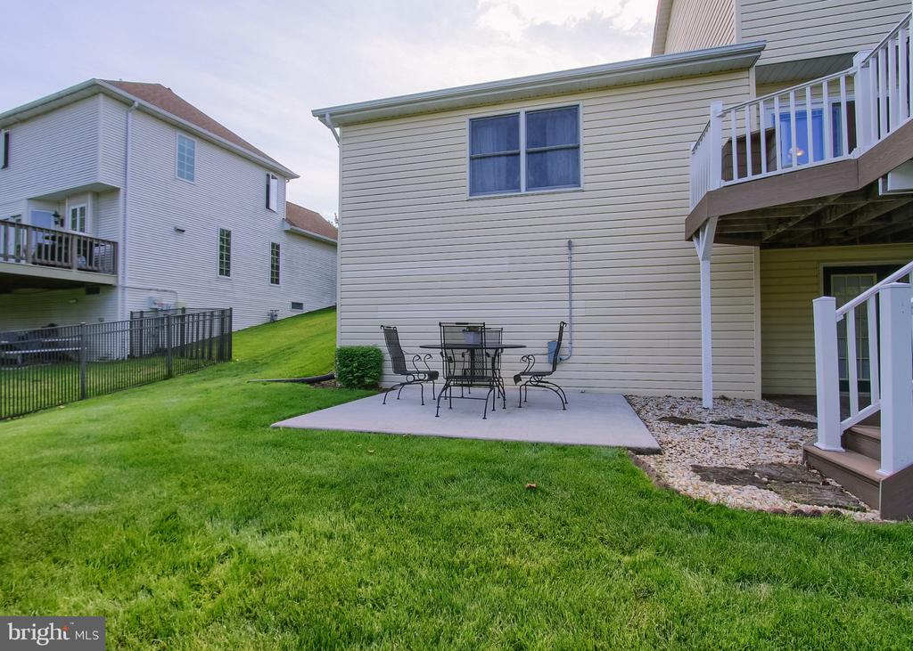 888 DAIRY COURT