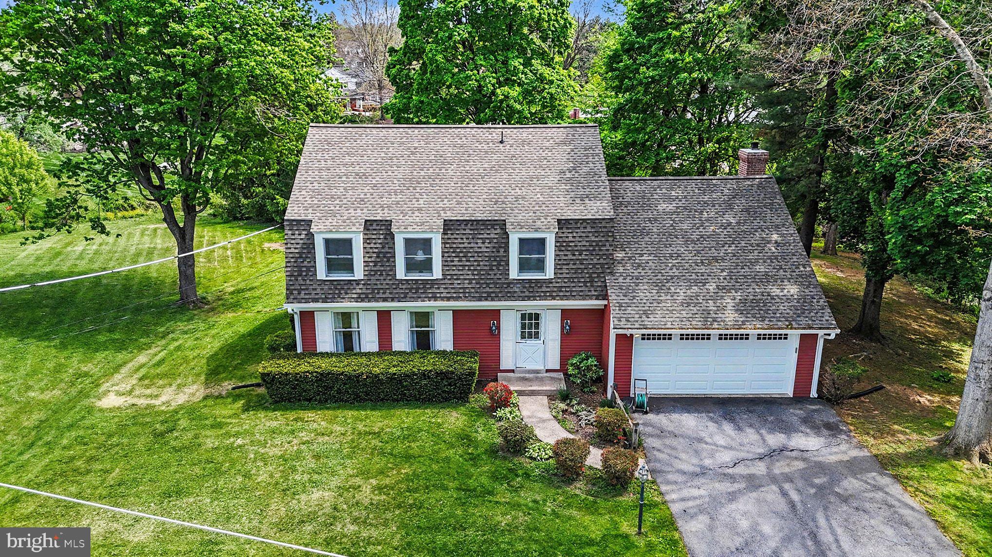 1121 GREEN TREE ROAD