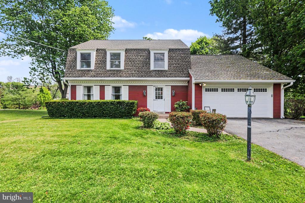 1121 GREEN TREE ROAD
