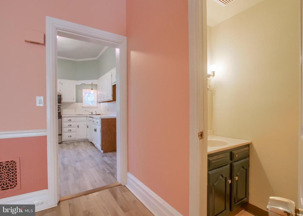 1709 PENN STREET