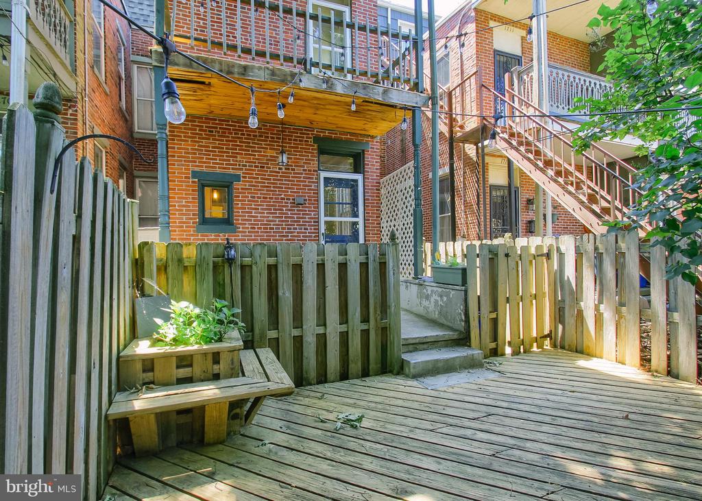 1709 PENN STREET