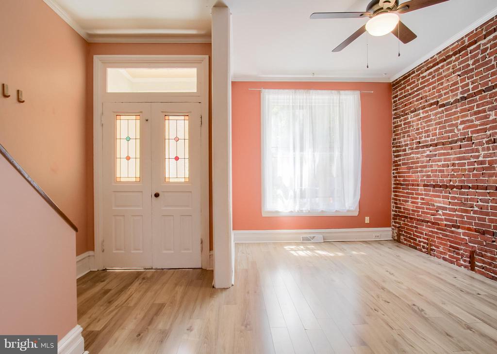 1709 PENN STREET