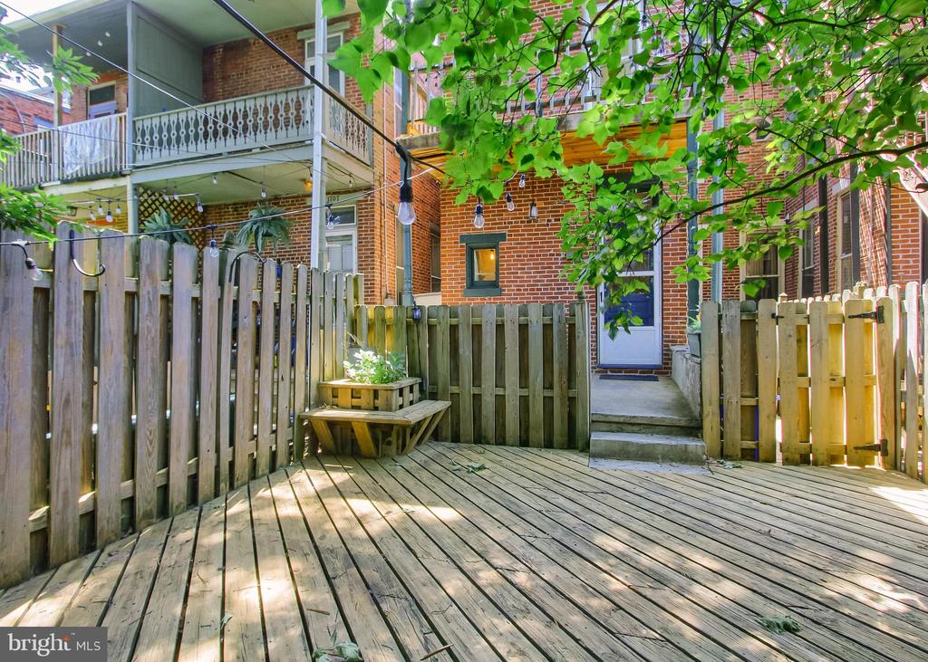 1709 PENN STREET