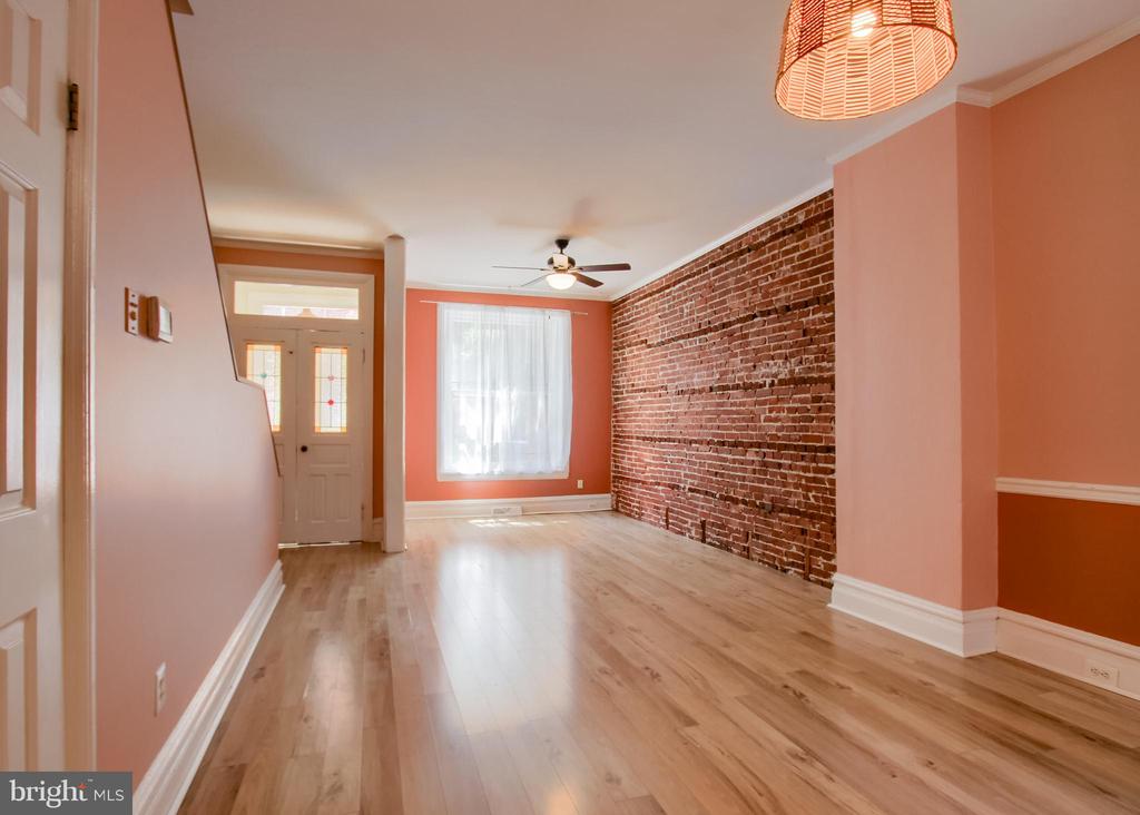 1709 PENN STREET