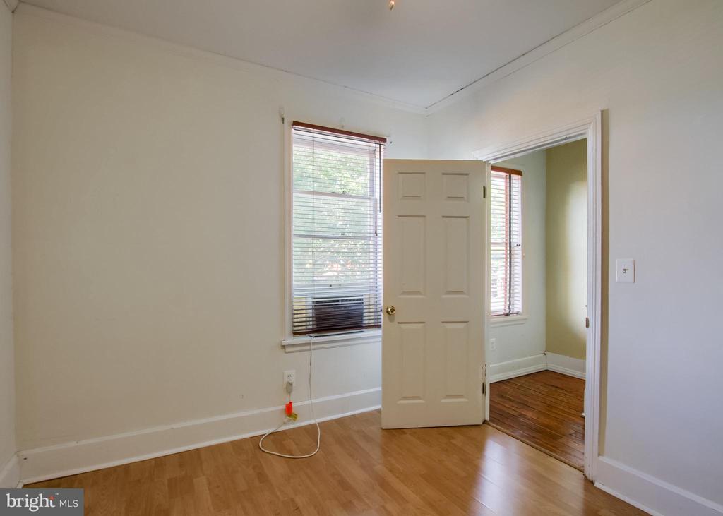 1709 PENN STREET
