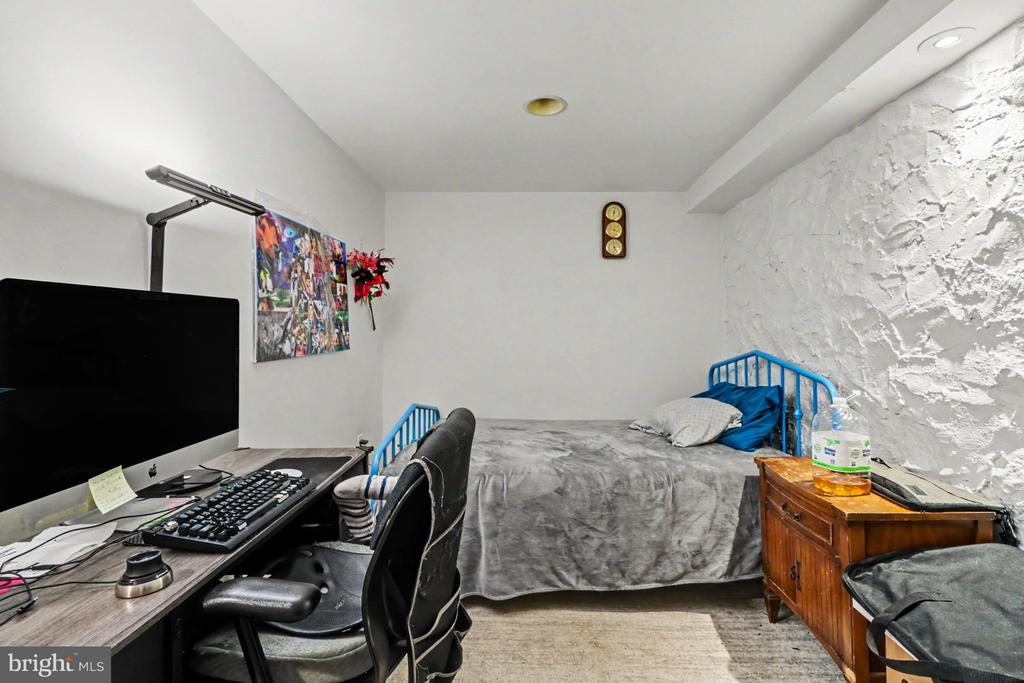 2226 N 2ND STREET