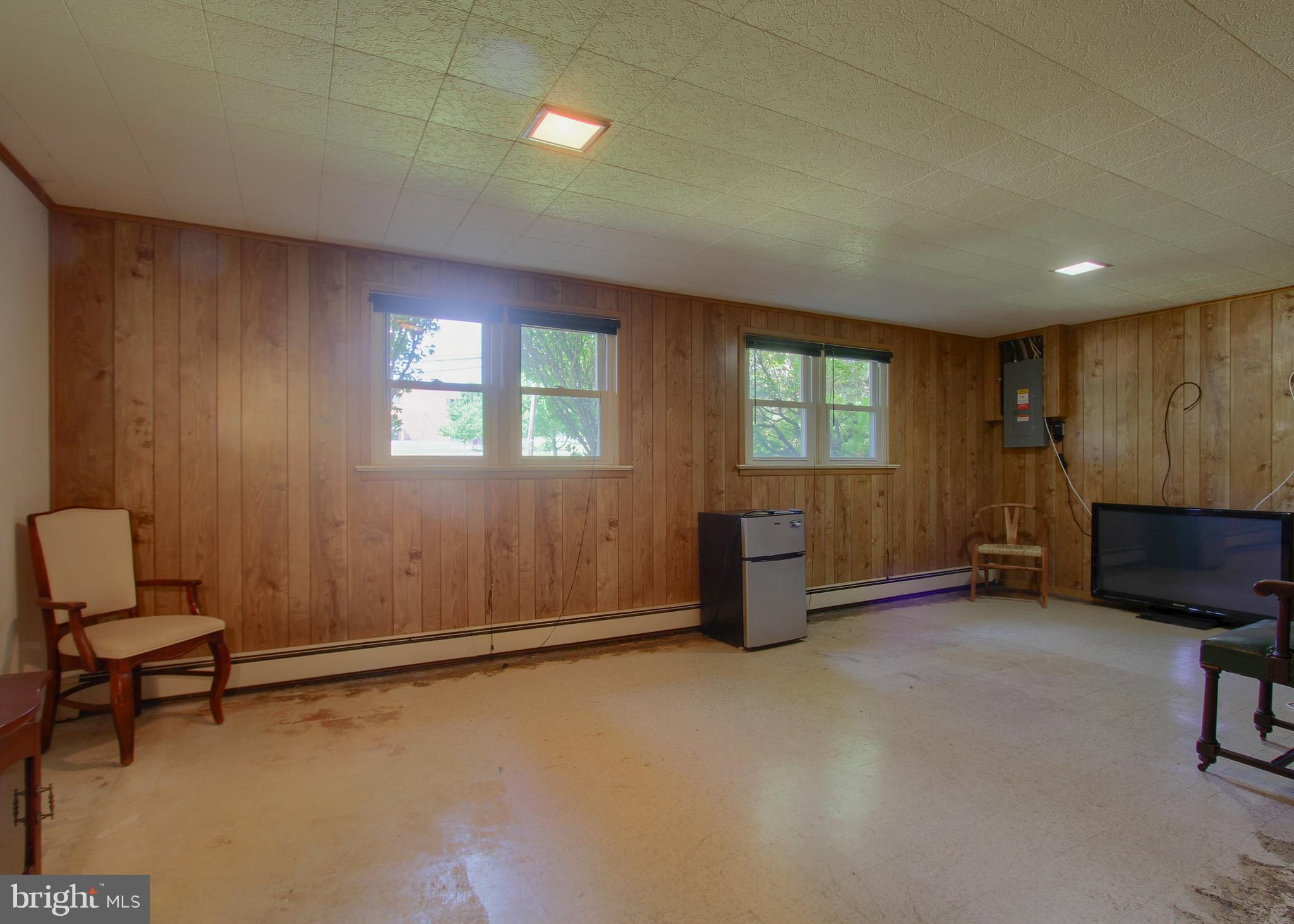 4209 VALLEY ROAD