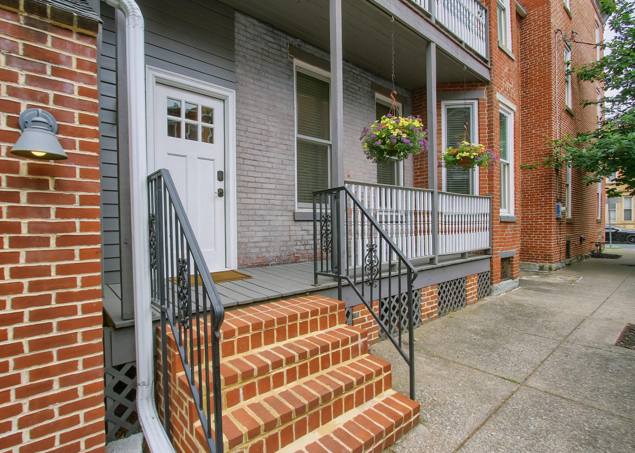 205 HARRIS STREET