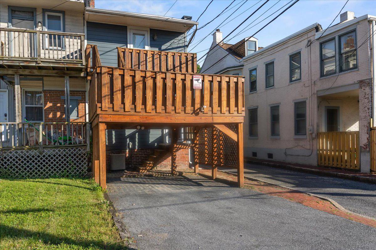 418 BOAS STREET