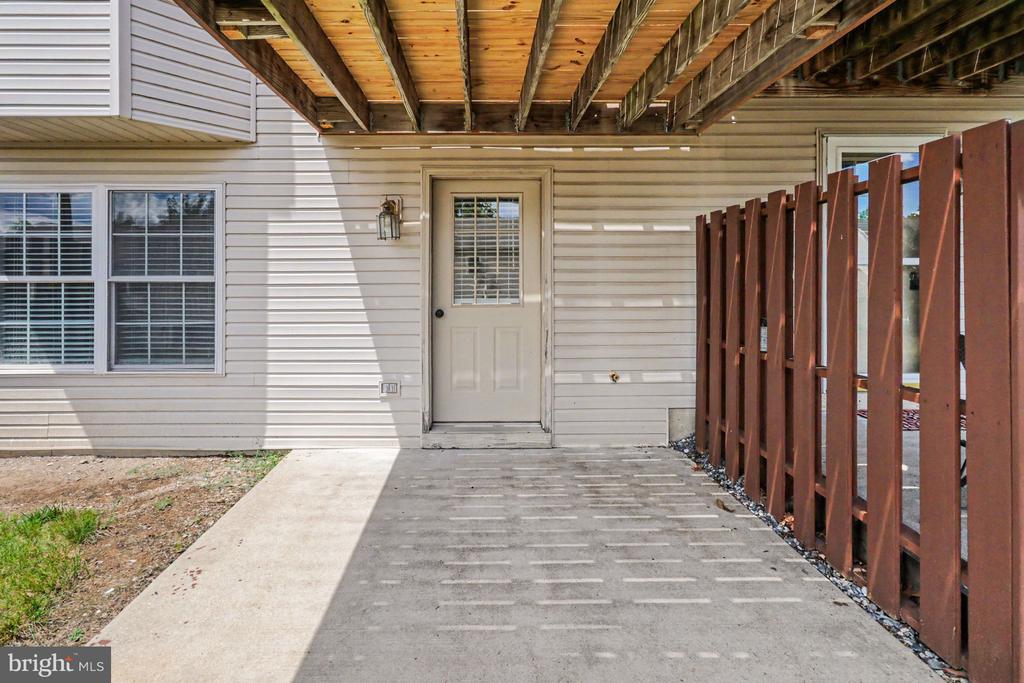 203 SILVER LEAF RDG RIDGE