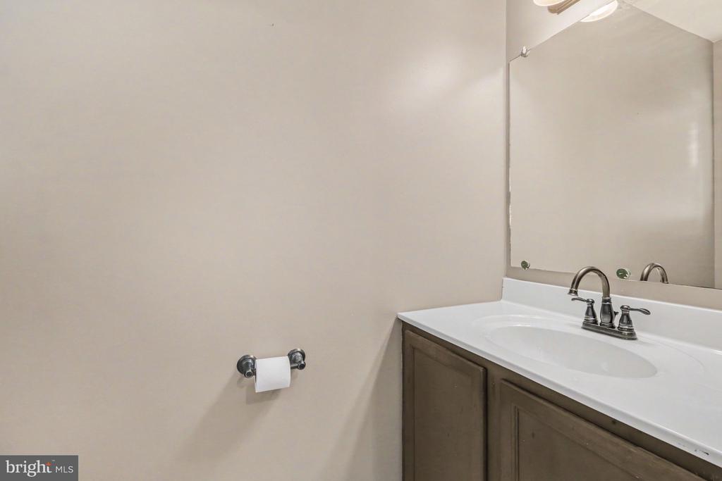 203 SILVER LEAF RDG RIDGE