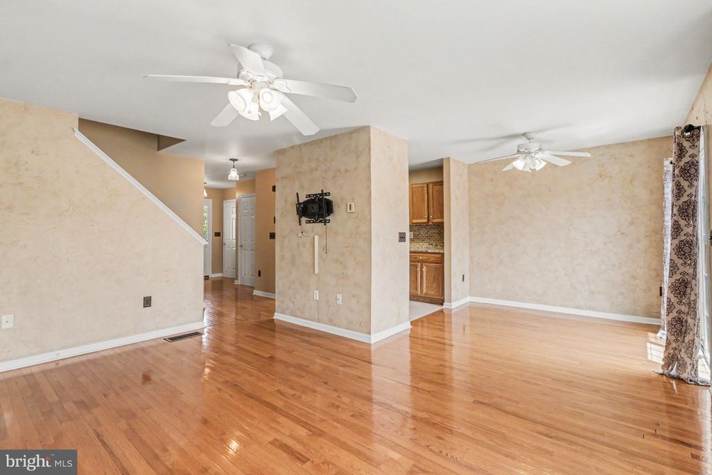 203 SILVER LEAF RDG RIDGE