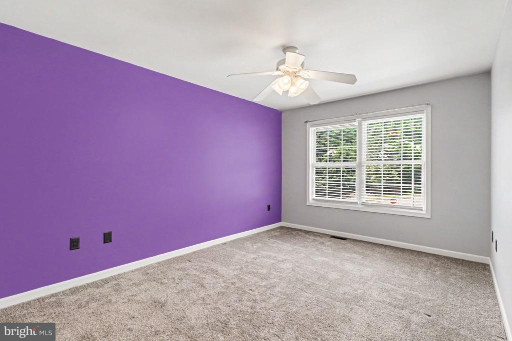 203 SILVER LEAF RDG RIDGE