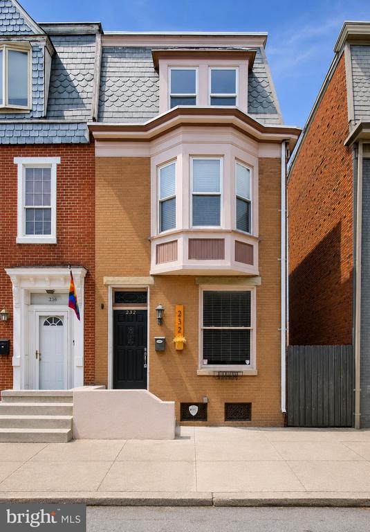 232 PEFFER STREET