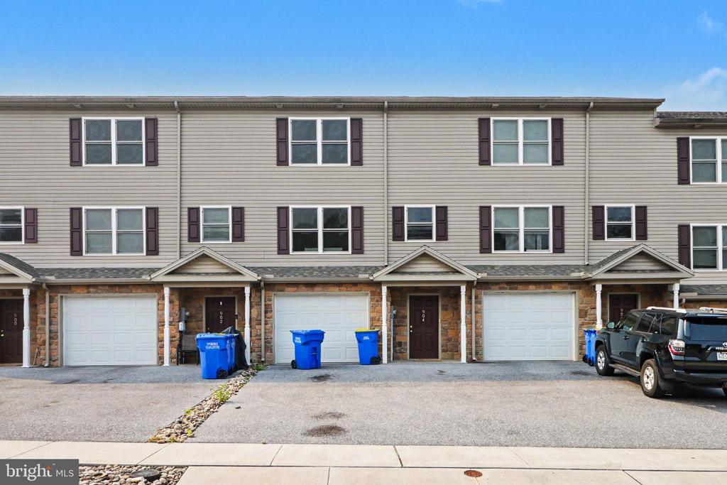 804 S 82ND STREET