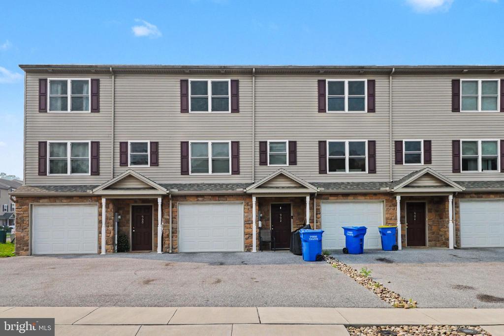 804 S 82ND STREET