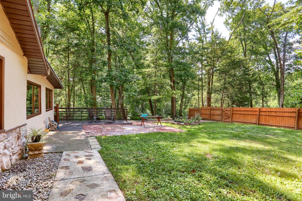 411 SPEECE LANE