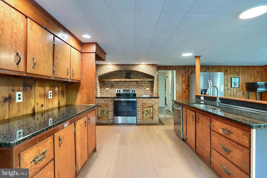 411 SPEECE LANE