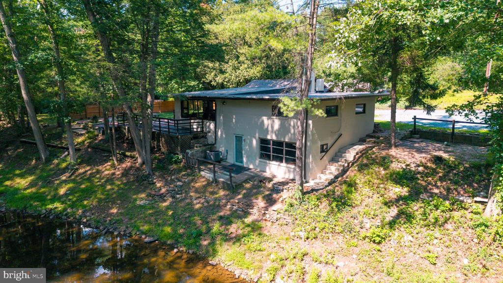 411 SPEECE LANE