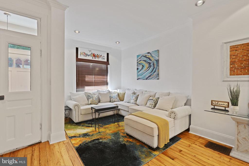 1511 PENN STREET