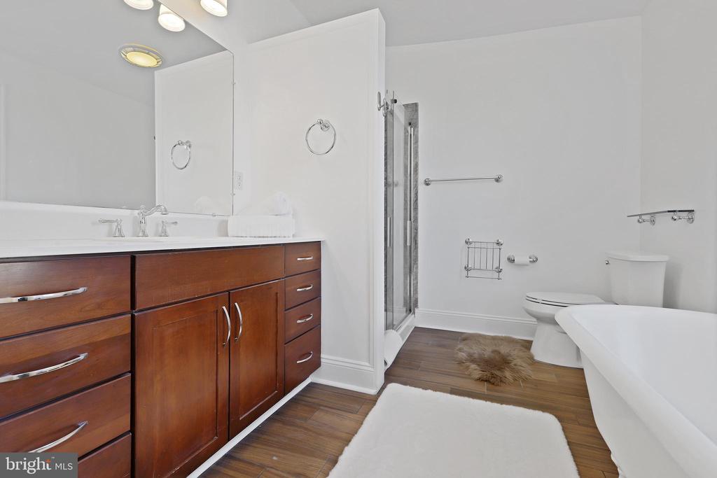 1511 PENN STREET