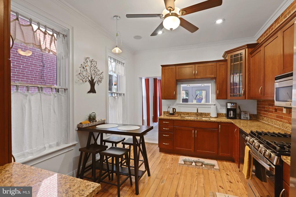 1511 PENN STREET
