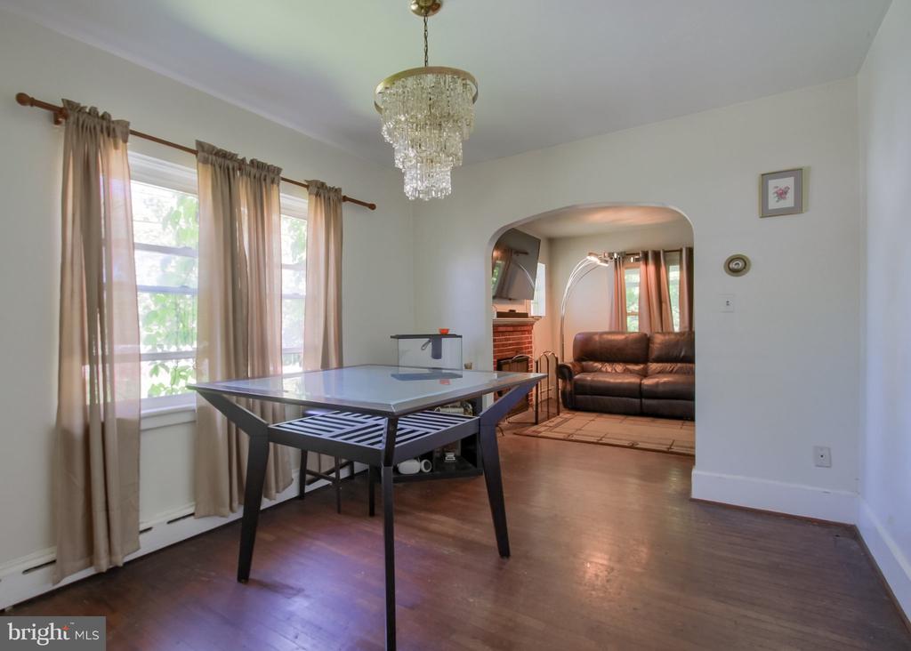 271 S 33RD STREET