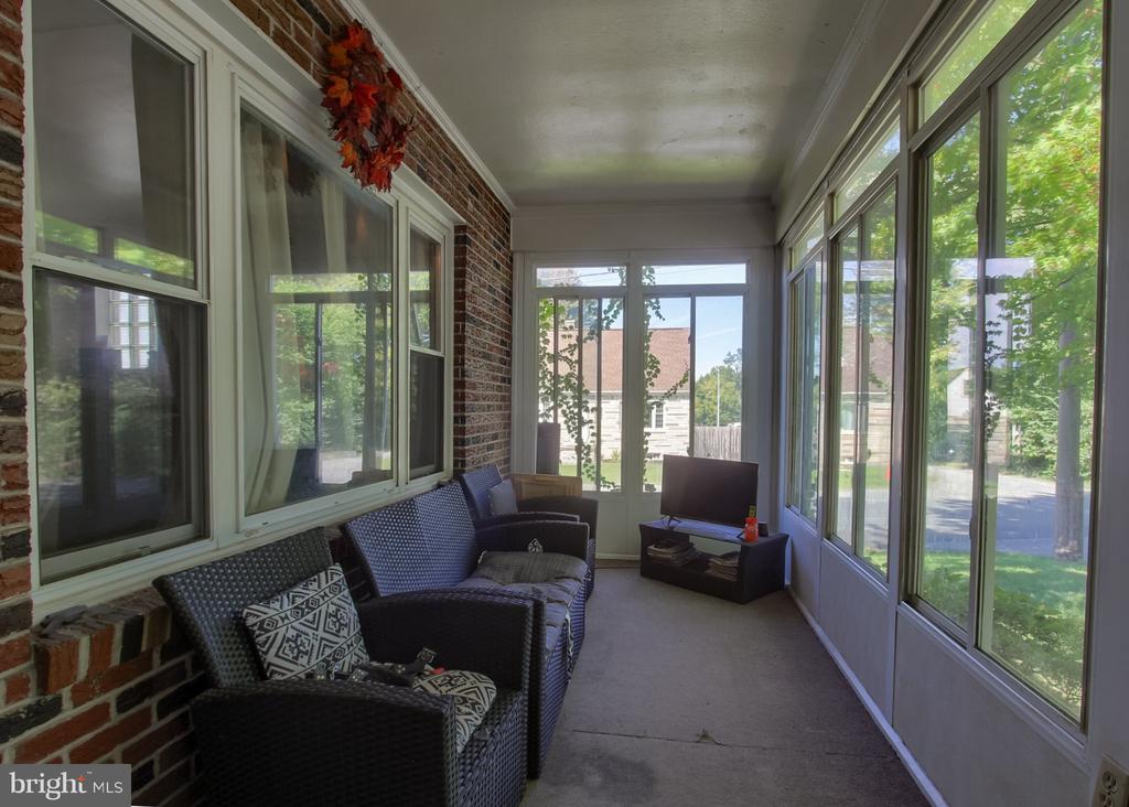 271 S 33RD STREET