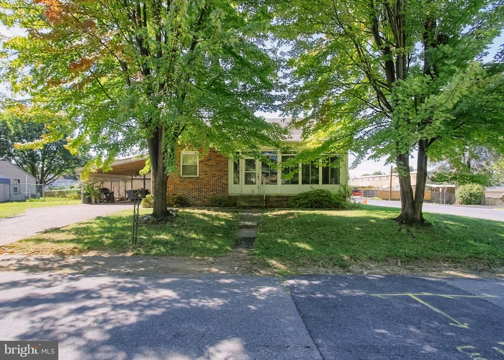 271 S 33RD STREET