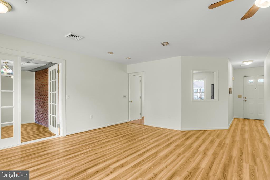 573 WELLINGTON ROAD