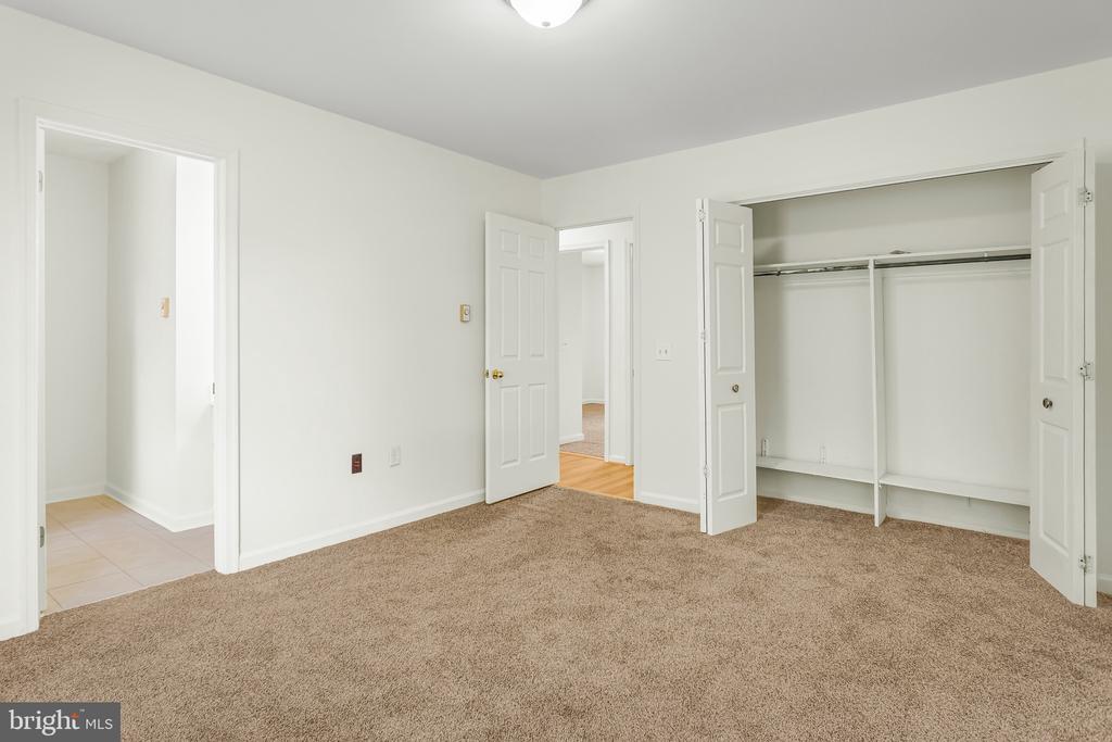 573 WELLINGTON ROAD