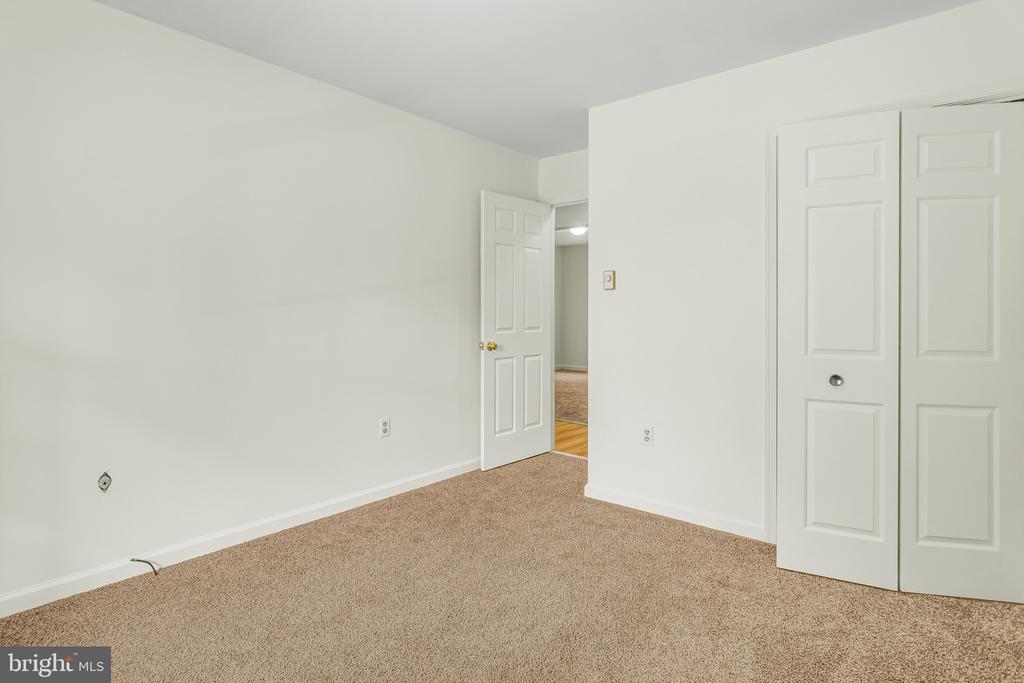 573 WELLINGTON ROAD