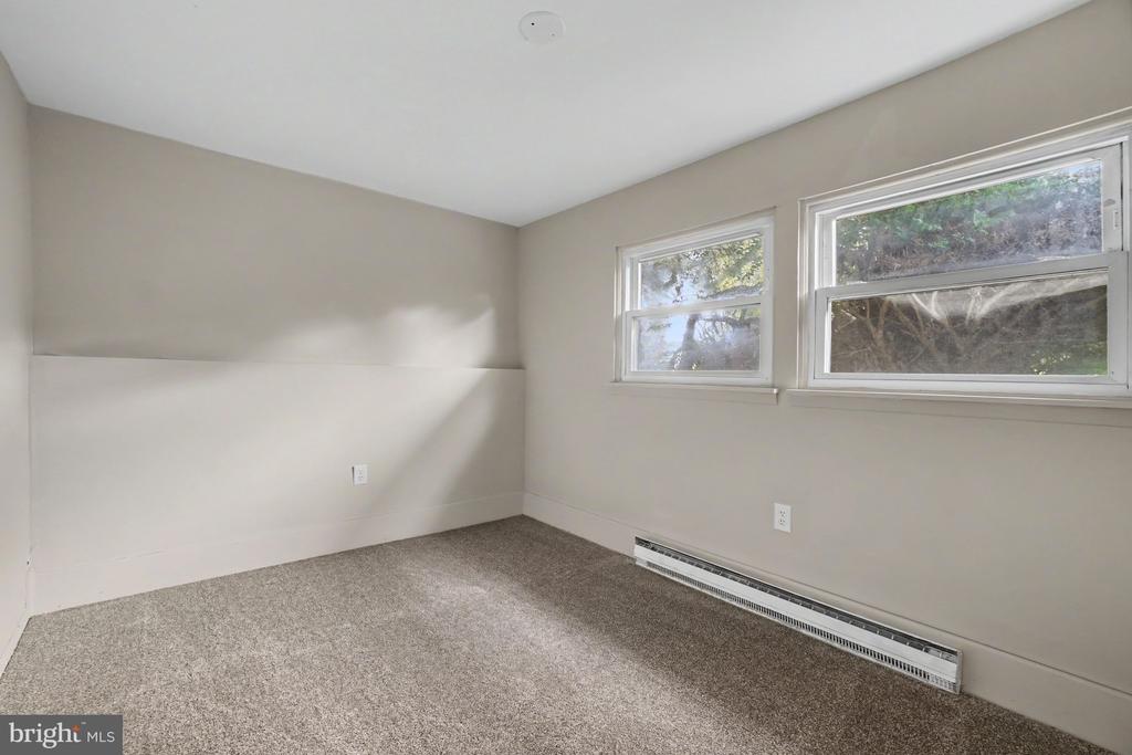1519 WANDERING WAY