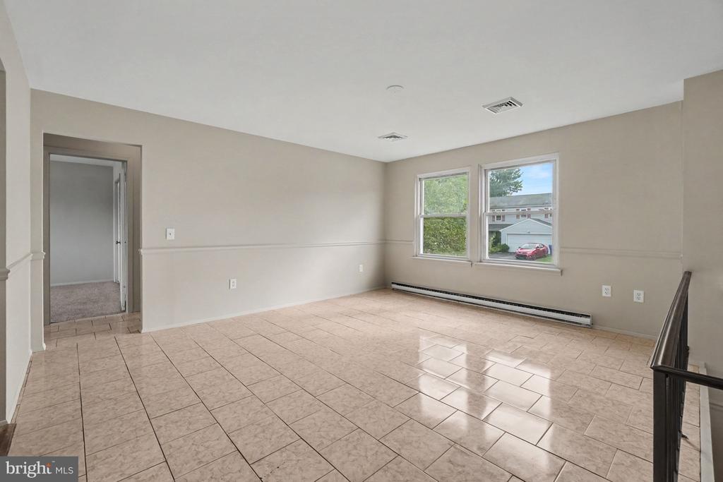 1519 WANDERING WAY
