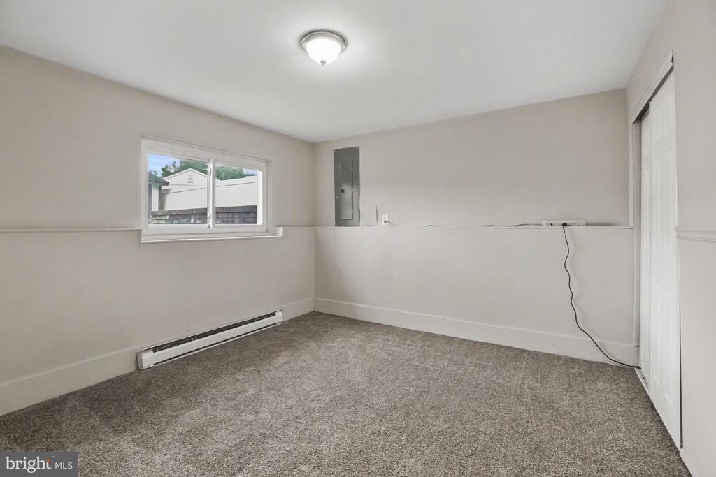 1519 WANDERING WAY