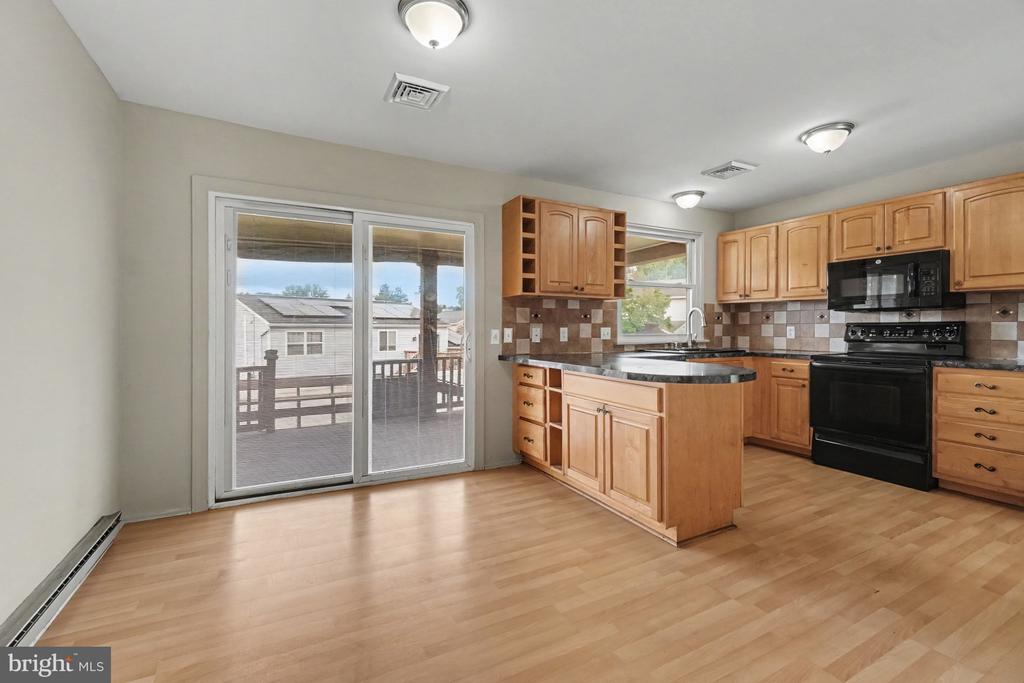 1519 WANDERING WAY