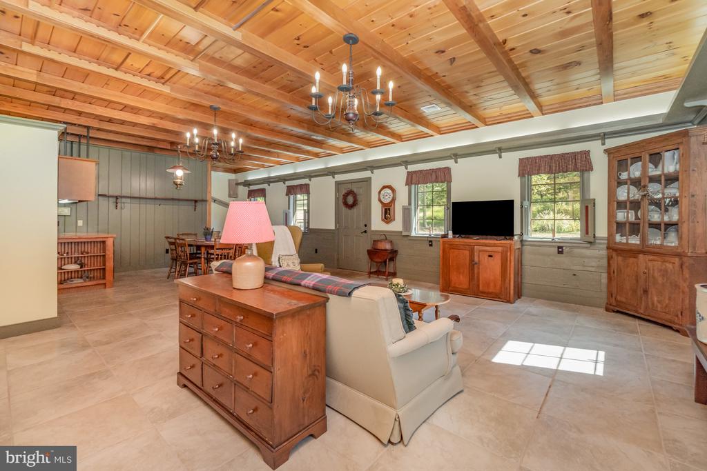 36 SASSAFRAS LANE